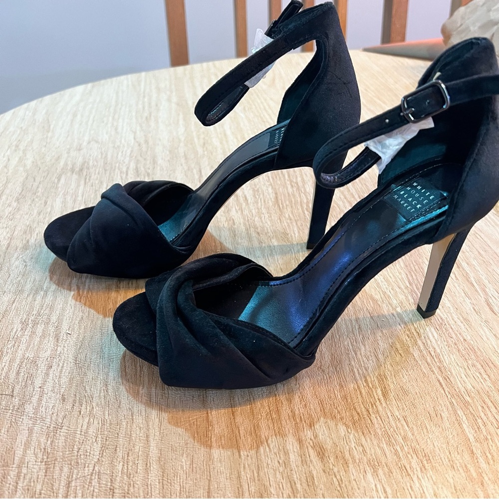 NWOT White House Black Market Black Strappy Heels / 7.5